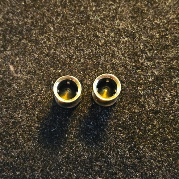 Anatometal Titanium Floating Stone Eyelet Tunnel 0g Pair - Picture 4 of 6
